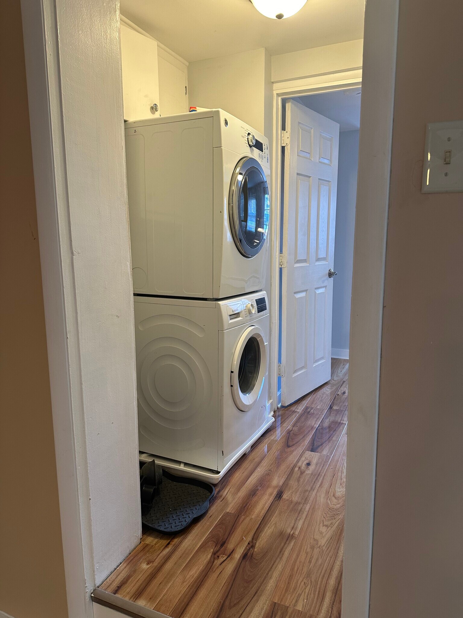 Washer/Dryer - 147 Barrett St