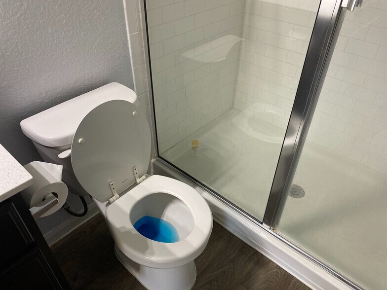 Building Photo - Room in House on Tilmon Ln