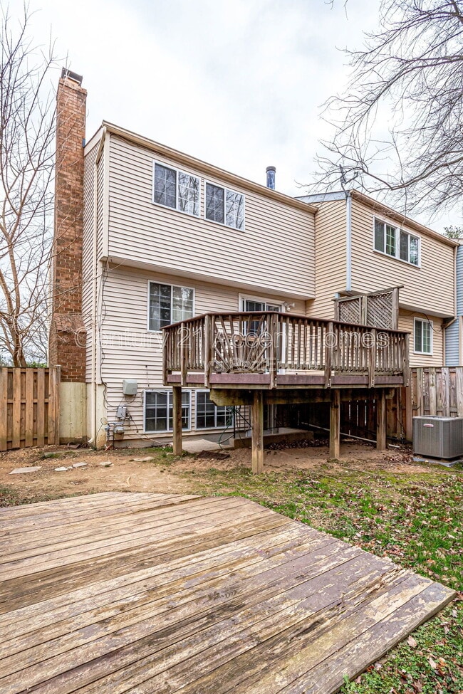 Building Photo - 5328 Larochelle Ct