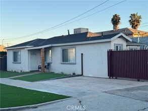 Building Photo - 3614 W 59th St