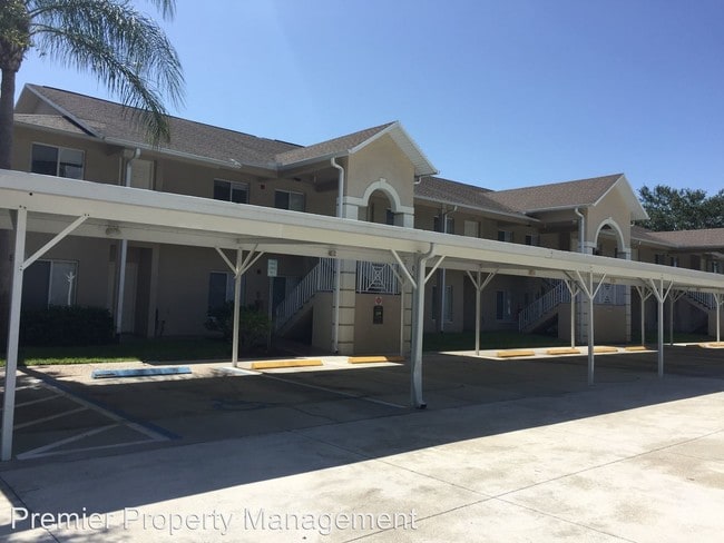 Building Photo - 179 Cypress Way E