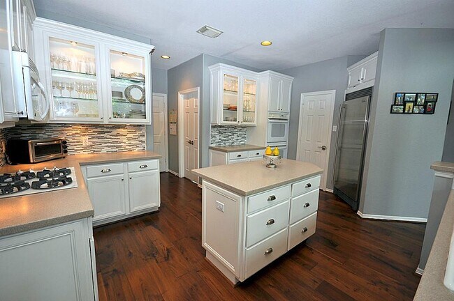 Building Photo - 22510 Oak Mist Ln