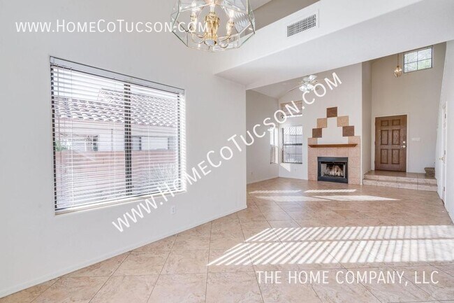 Building Photo - 7811 E Starbright Ct