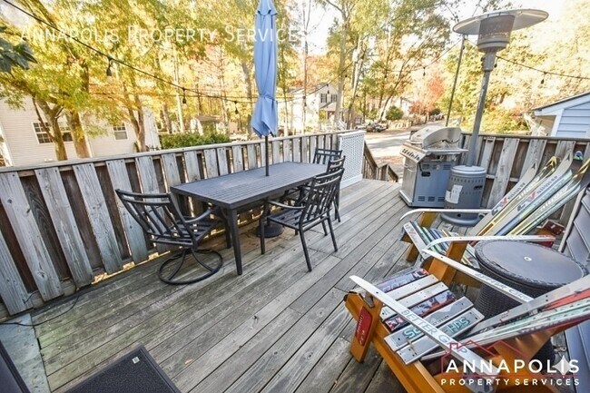 Building Photo - 1200 Bay Highlands Dr