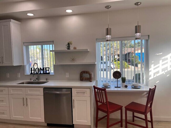 Building Photo - GORGEOUS  BRAND new home (ADU) 1bedroom 1bathroom in single-family neighborhood.