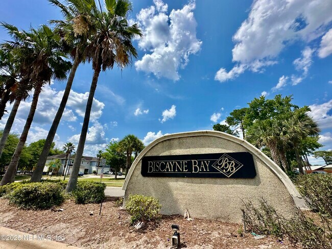 Building Photo - 1659 Biscayne Bay Cir