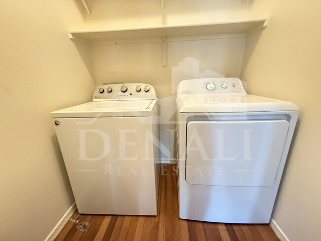 Building Photo - 11375 E Sahuaro Dr