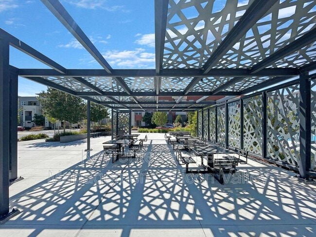 Building Photo - 3030 Boyter Pl