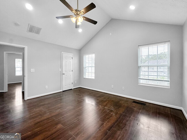 Building Photo - 105 Aprils Way