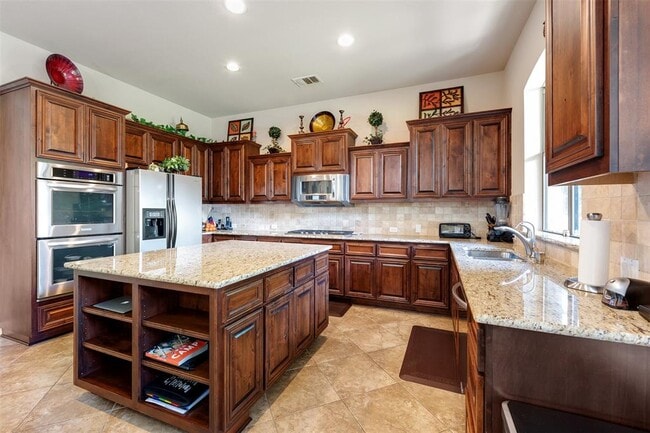 Building Photo - 3808 Avery Woods Ln