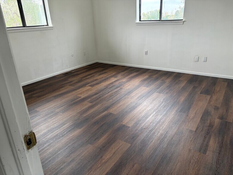 Building Photo - 9600 Pecos St