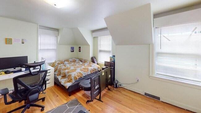 Building Photo - 801 E Ann-801ANN