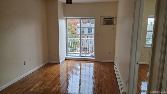 Building Photo - 175-11 90th Ave