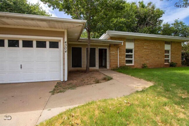 Building Photo - 4304 Wynnwood Dr