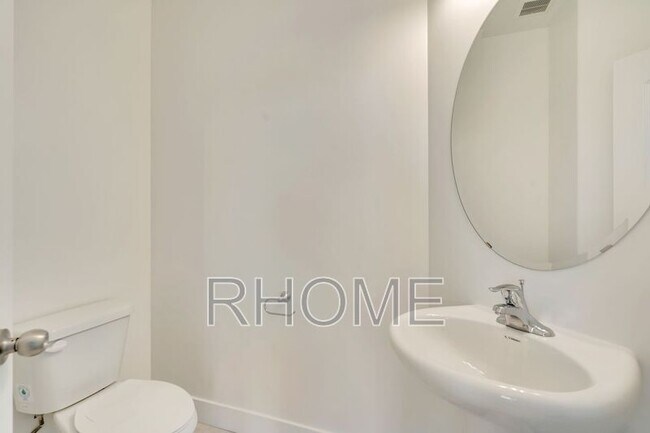 Building Photo - 16106 S Bodmin Way