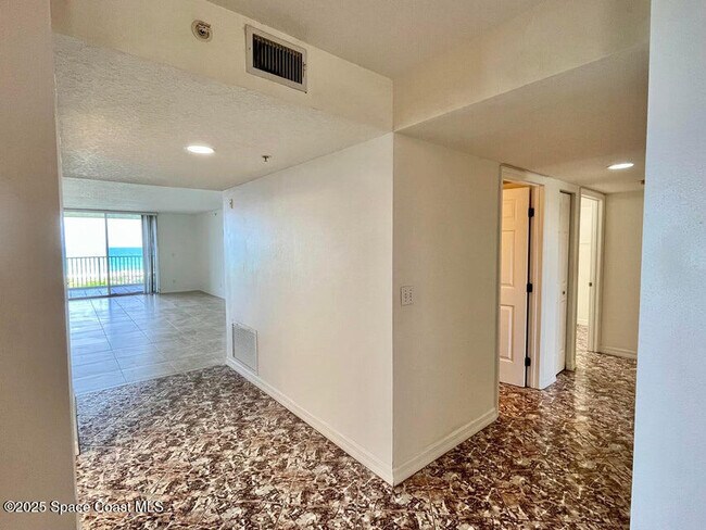 Building Photo - 3740 Ocean Beach Blvd