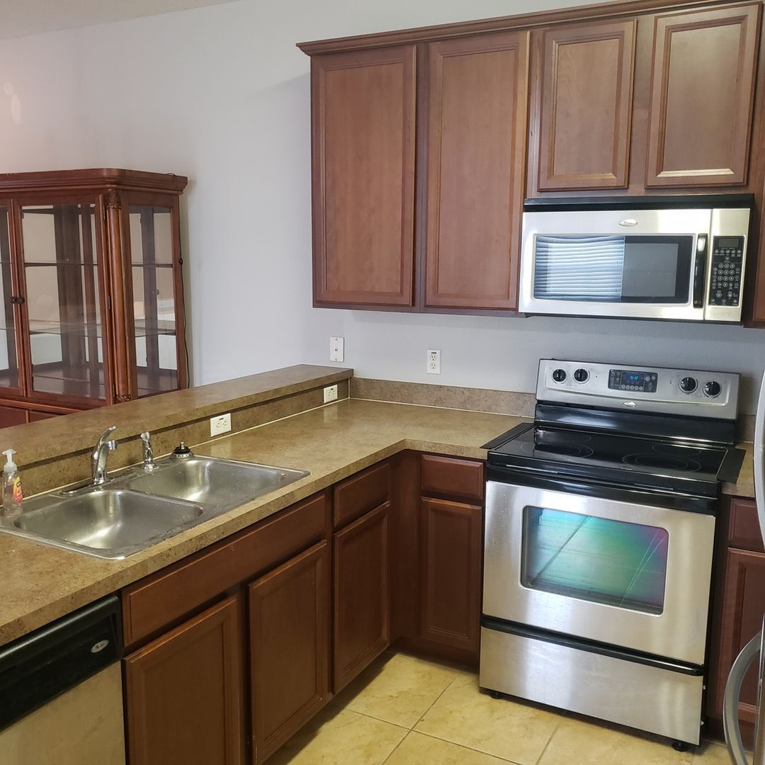 Building Photo - 2771 Oakwater Dr