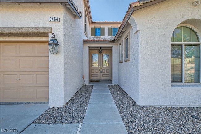 Building Photo - 6464 N Gentle Falls Ln