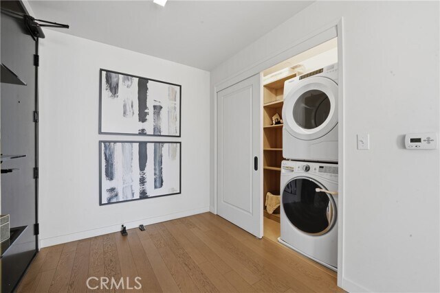 Building Photo - 1050 S Grand Ave