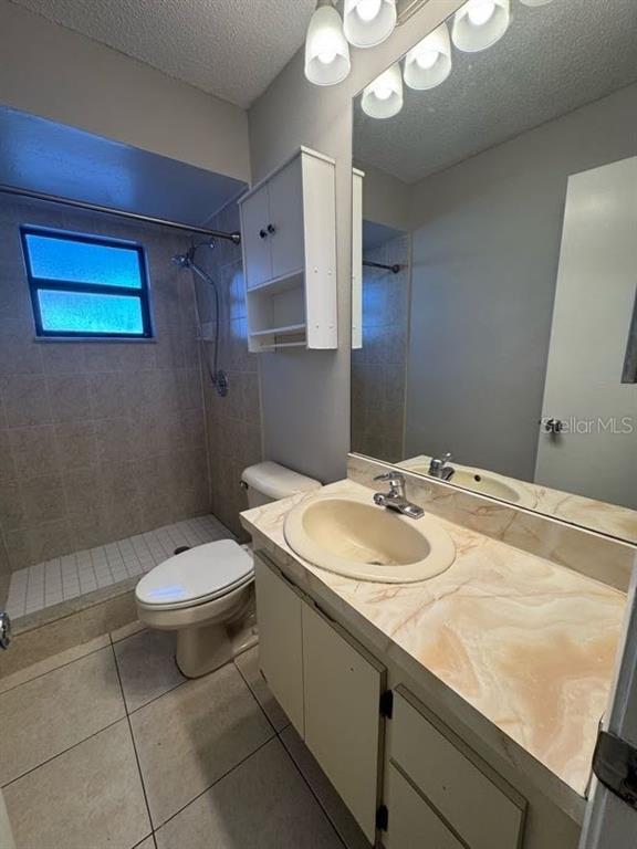 Building Photo - 8208 Wooden Dr