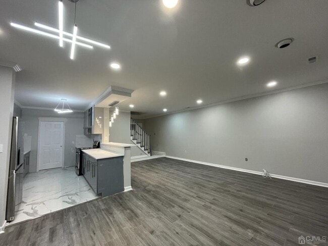 Building Photo - 42 Ashford Dr