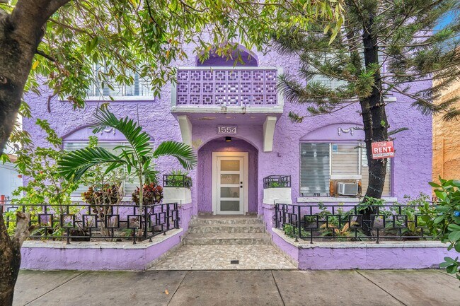 Building Photo - 1554 SW 5th St