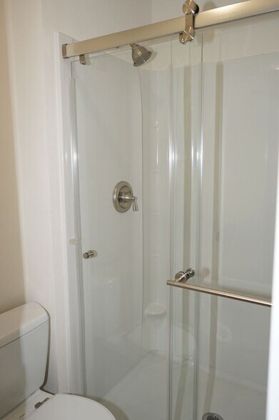 Building Photo - 547 Tawny Dr