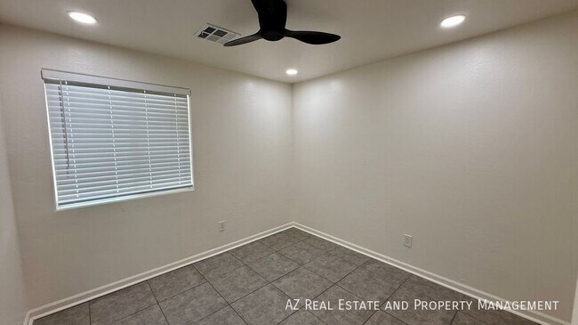 Building Photo - 8501 W Mitchell Dr