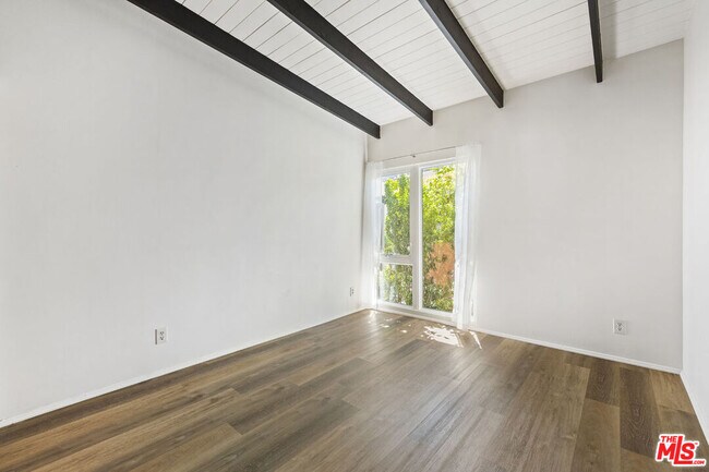 Building Photo - 3582 Verdugo Vista Terrace