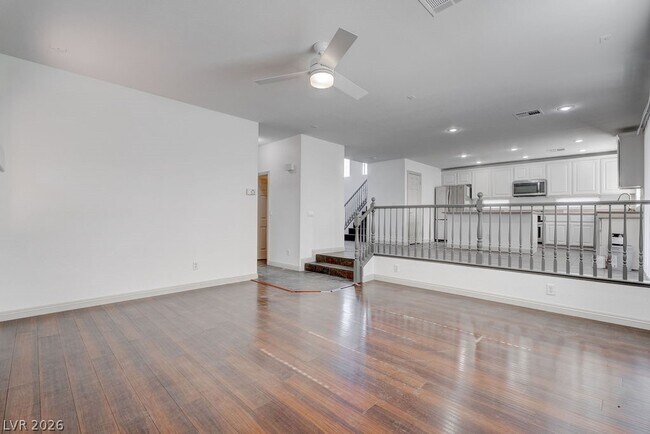 Building Photo - 9931 Rockside Ave