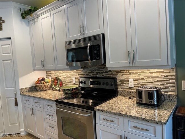 Building Photo - 9081 Albion Ln S