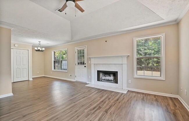 Building Photo - 393 Forest Park Dr