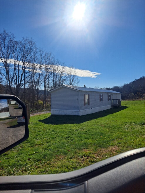 Building Photo - 108 S Calaman Ln