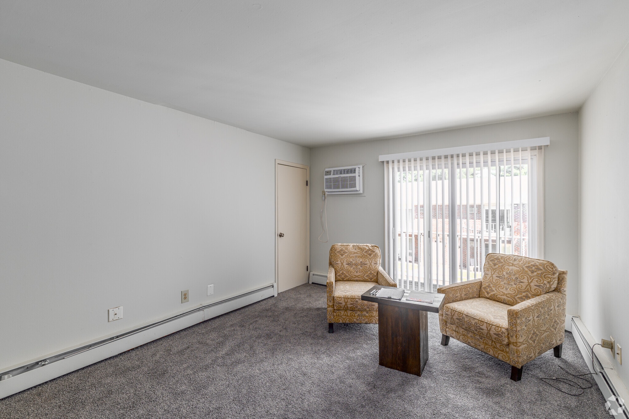 2BR, 1BA - 850SF - Living Room - Pine Hill Apartments