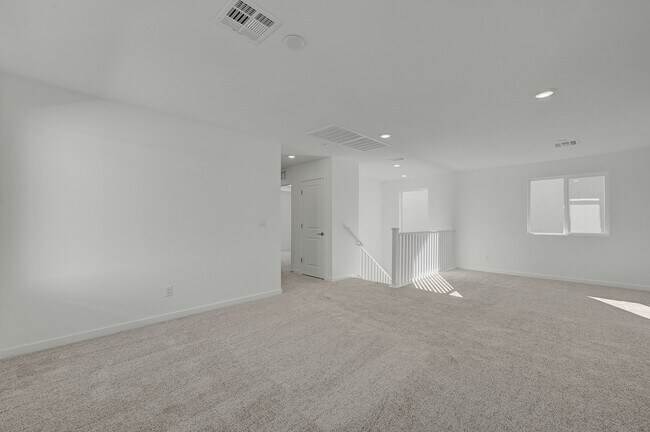 Building Photo - 8484 W Agate Ave