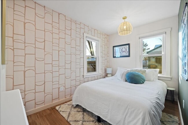 Building Photo - Stunning 4BR/2BA Home in Prime West End Location | Fully Remodeled with Custom Touches