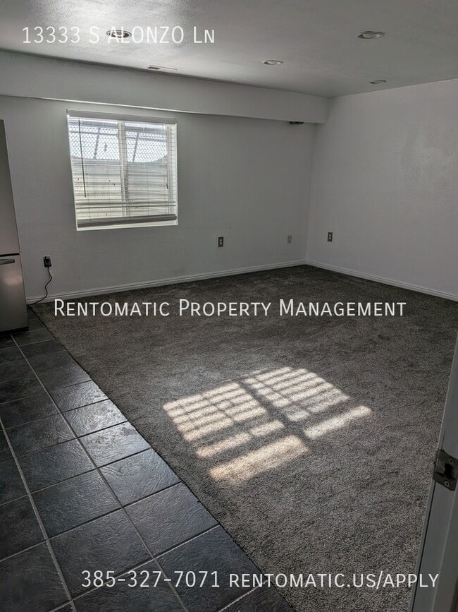 Building Photo - 13333 Alonzo Ln