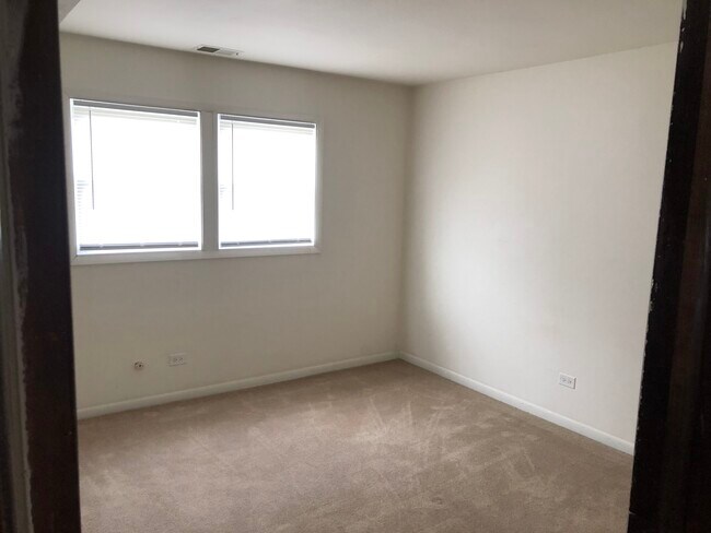 10415 N Church St - 10415 N Church St Huntley IL 60142 | Apartment Finder