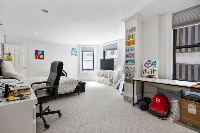 Building Photo - 390 Commonwealth Ave