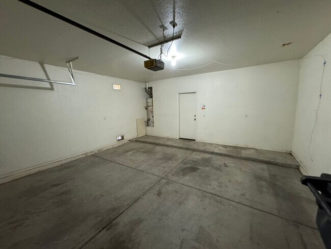 Building Photo - Willis Ranch Home in Chandler