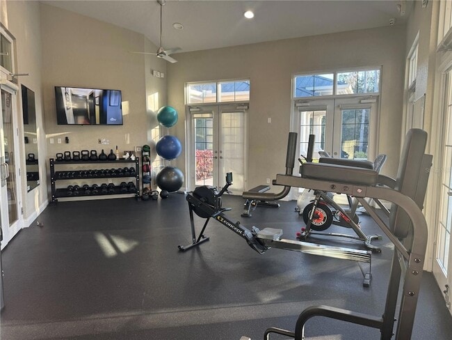 Building Photo - 10144 Arbor Run Dr