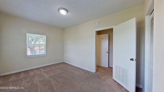 Building Photo - 2671 Forbes St