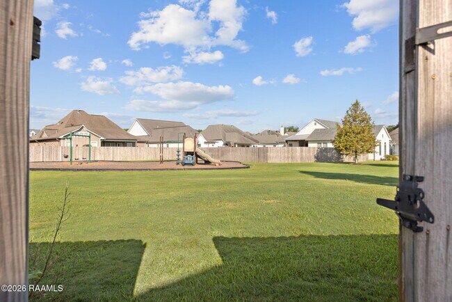 Building Photo - 113 Beauchamp Ln