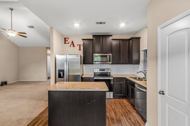 Building Photo - Single family Home in Princeton