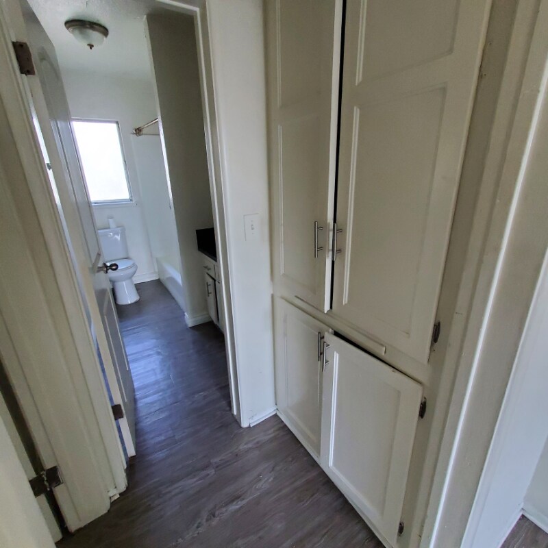 Building Photo - 4847 W Slauson Ave