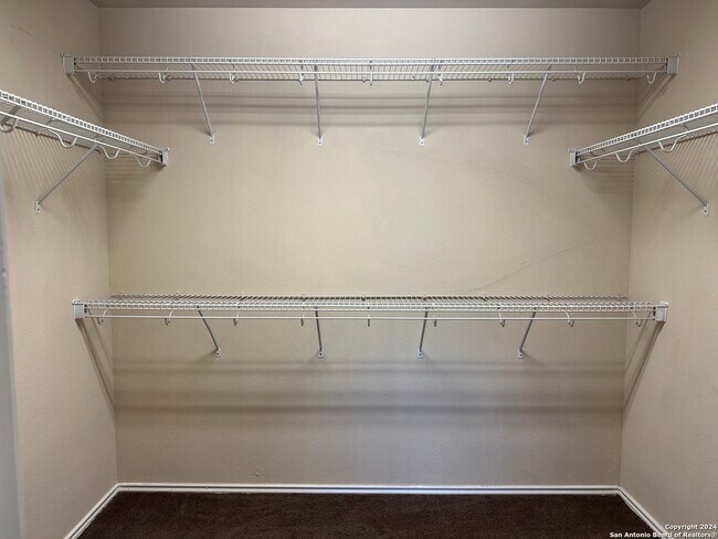 Building Photo - 6506 Dancing Ct