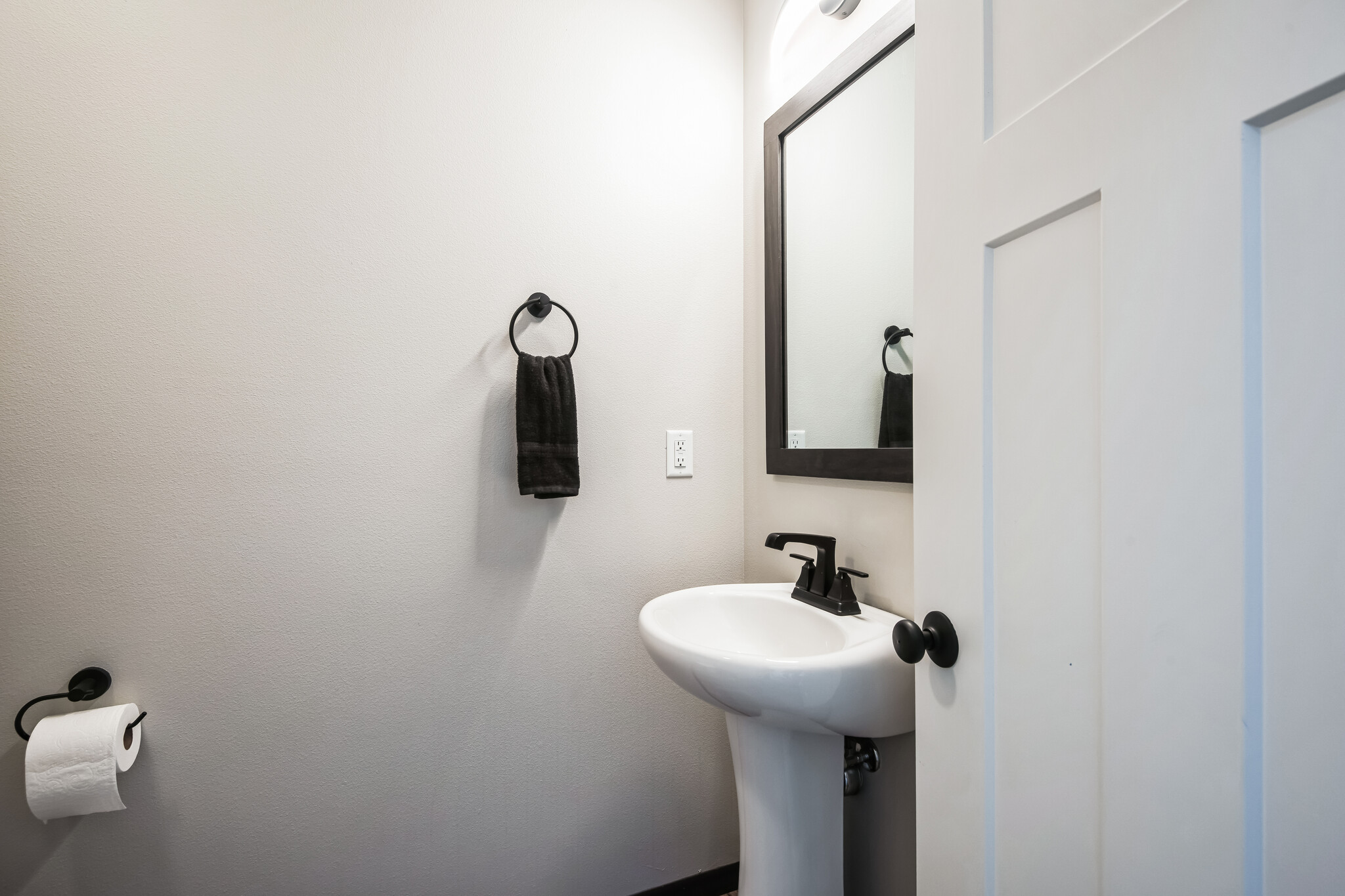 Building Photo - 402 Dawson Dr