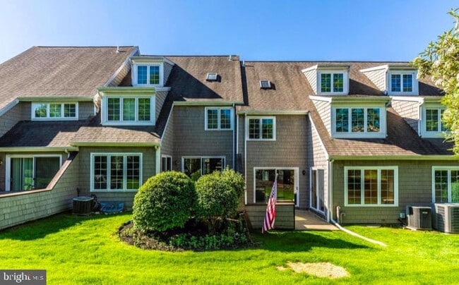 Building Photo - 8 Wellfleet Ln