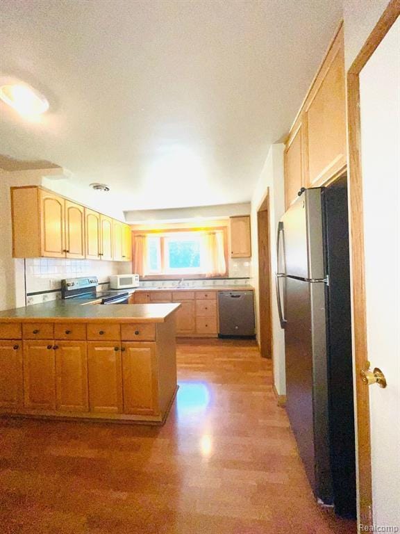 Building Photo - 33910 Playview Ct