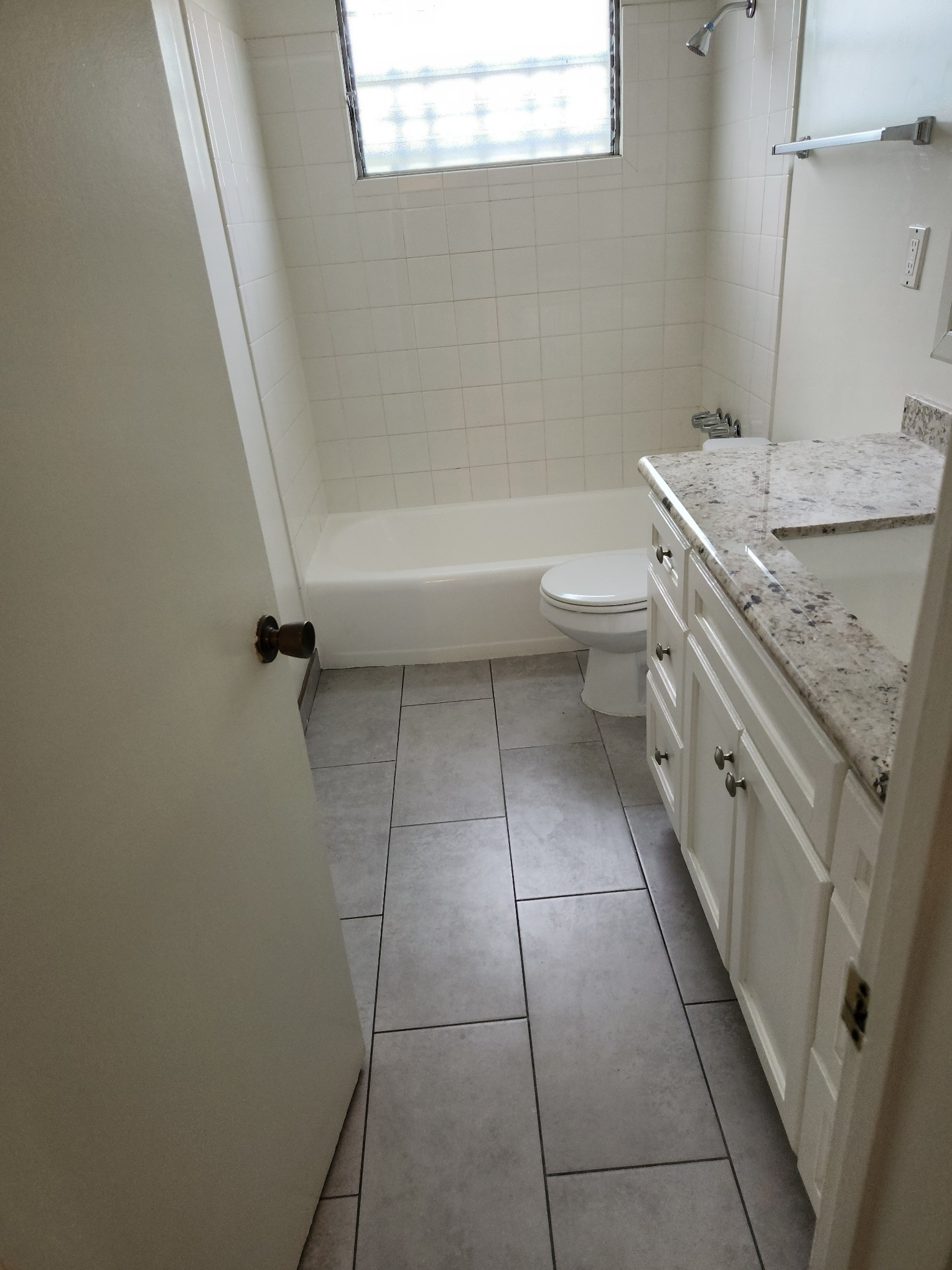 Building Photo - 4888 Pinafore St